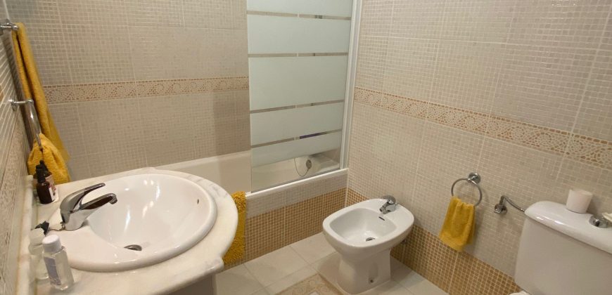 Amplio piso 3 dormitorios.